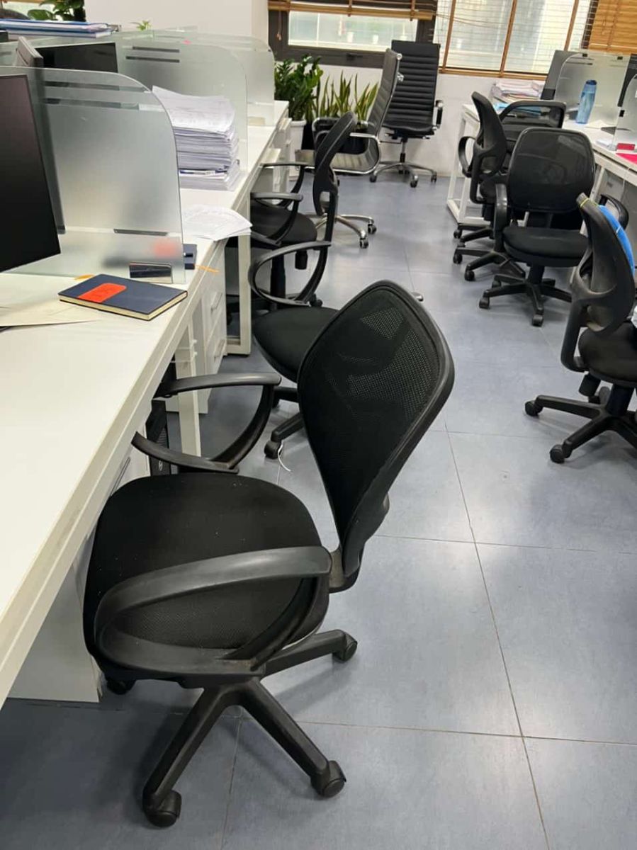 thanh-ly-do-van-phong