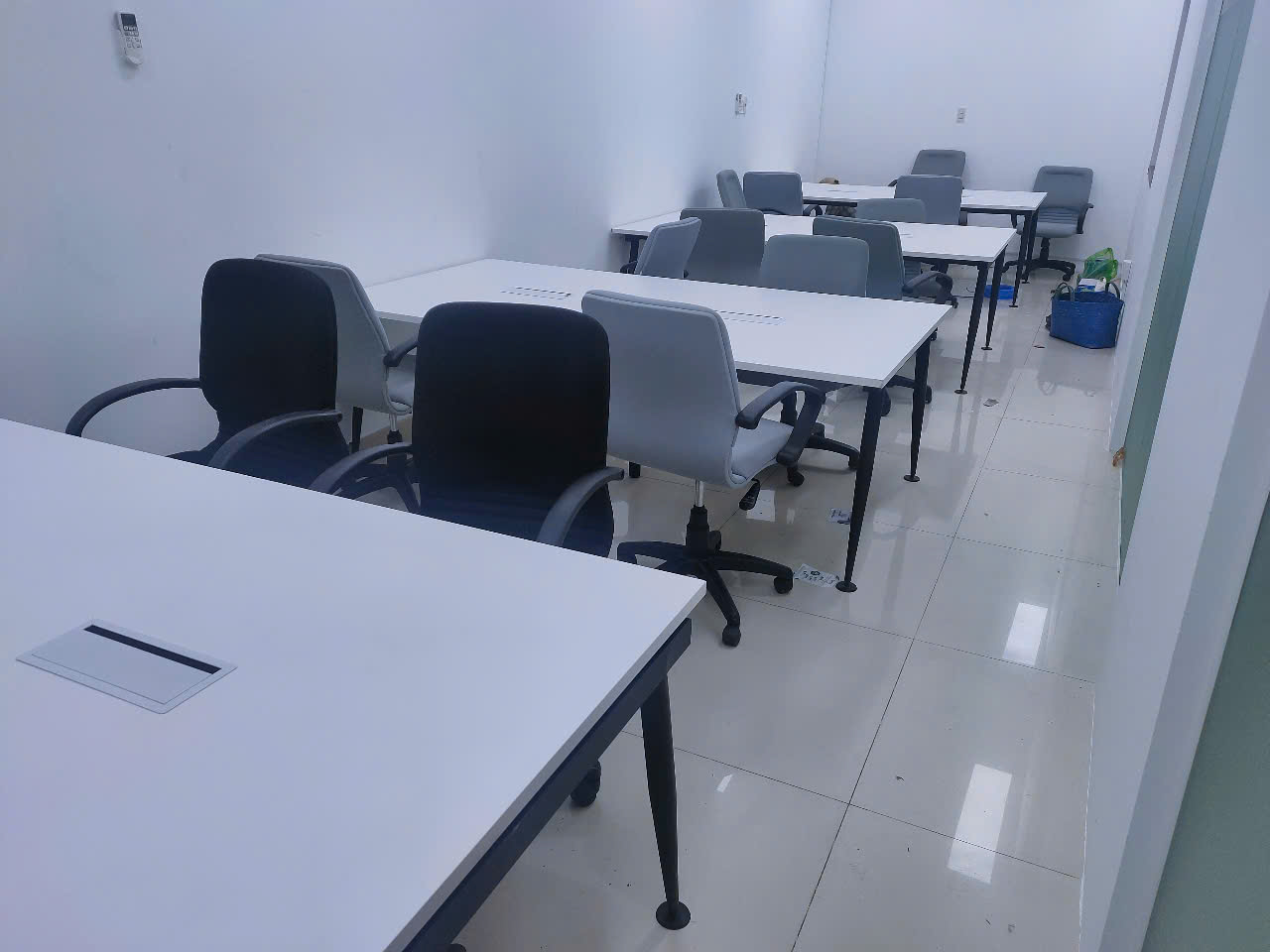 thanh-ly-do-van-phong